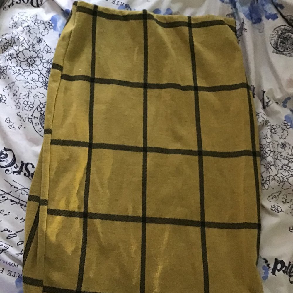 yellow and black skirt